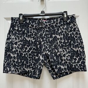 Isaac Mizrahi New York Women's Stretch Leopard Print Shorts Chino Size 6 Black